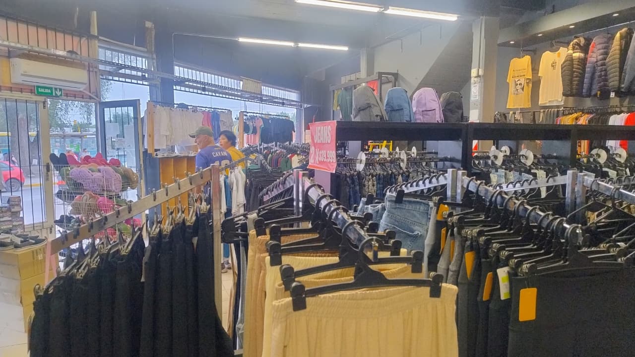 8bb28456-ee46-433e-91df-8796326d9140